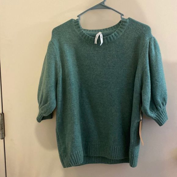 Dreamers Sweaters - NWT dreamers sweater